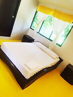 amalaya hostel