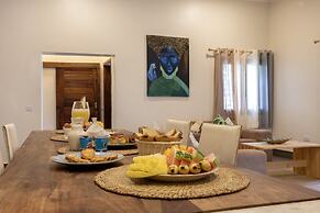 RoRi Private Luxury Villas