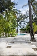 RoRi Private Luxury Villas