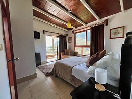 La Palapa & Posada Mía