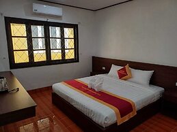 Vang Vieng Charming Boutique Hotel