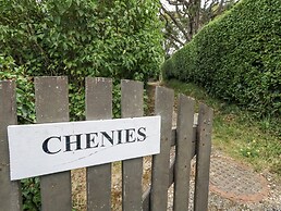 Chenies