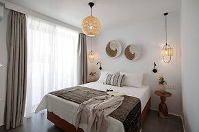 Phoenicia Naxos