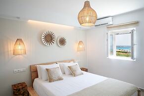 Phoenicia Naxos