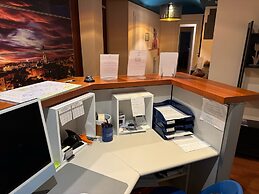 Bracco Rooms and Suites
