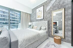Lux Holiday Home Dubai Silverene Studios
