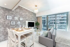 Lux Holiday Home Dubai Silverene Studios
