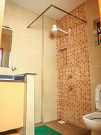 West Suites Apartments