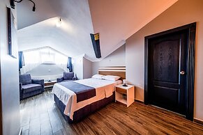 Lopera Beach Hotel