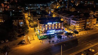 Lopera Beach Hotel
