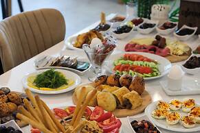 Lopera Beach Hotel