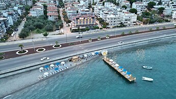 Lopera Beach Hotel