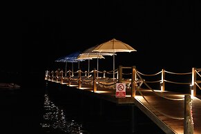 Lopera Beach Hotel