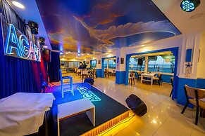 Lopera Beach Hotel