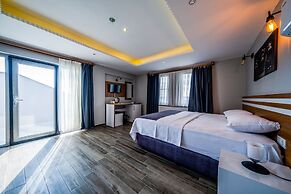 Lopera Beach Hotel