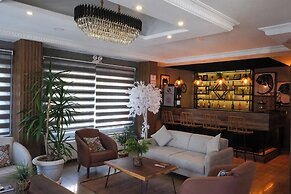 Lopera Beach Hotel