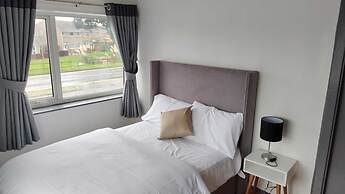 OYO The Silver City Hotel