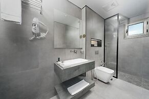Larichy Hotel