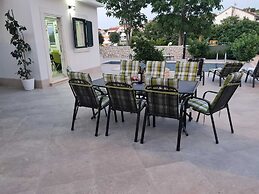 Luxury Apartment Ani