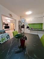 Luxury Apartment Ani
