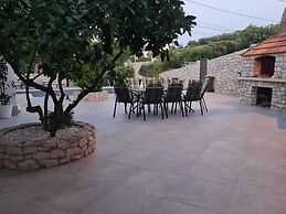 Luxury Apartment Ani