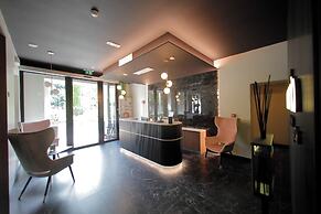 Hotel Namia by Dori
