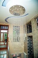 Aniny Hotel