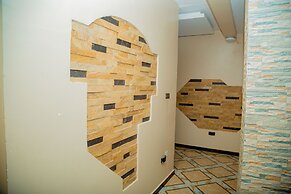 Aniny Hotel