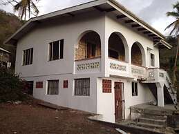 Spacious 2-bed House in Carriacou