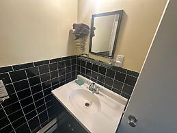 Pine Ridge Motel