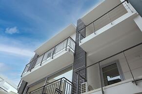 Griffin Suites