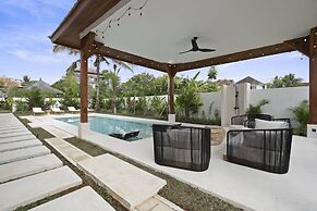 Marbella Villa by Betterplace