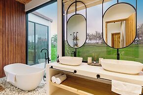 Marbella Villa by Betterplace