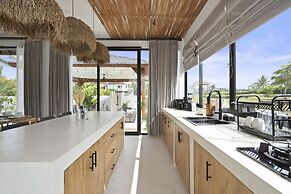 Marbella Villa by Betterplace
