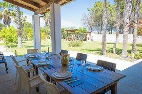 Villa El Capitano with garden and pool