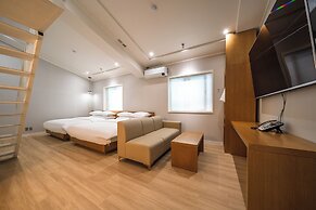 Mono Hotel