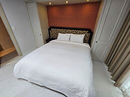 W Residence Hotel Centum City