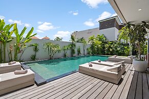 Abu Villa by Betterplace