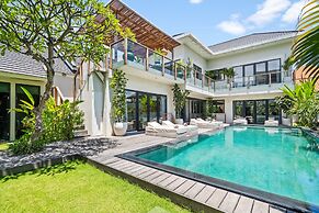 Abu Villa by Betterplace