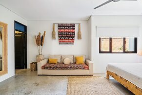 Abu Villa by Betterplace