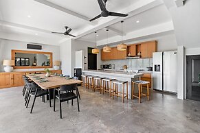 Abu Villa by Betterplace
