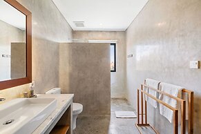 Abu Villa by Betterplace