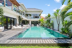 Abu Villa by Betterplace