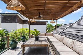 Abu Villa by Betterplace