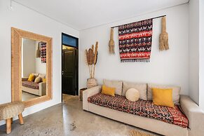 Abu Villa by Betterplace