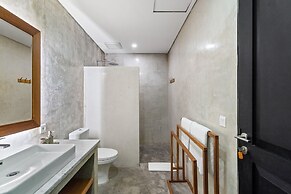 Abu Villa by Betterplace