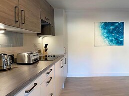 Modern Stylish 2 bedroom 2 Bath Apts.