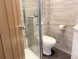 Modern Stylish 2 bedroom 2 Bath Apts.