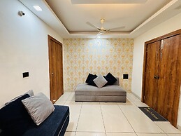 HomeEscape Luxe 2BHK Penthouse Near LIG