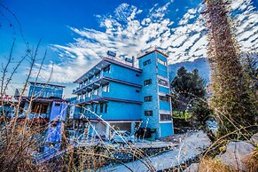 Goroomgo Hotel Saras Manali